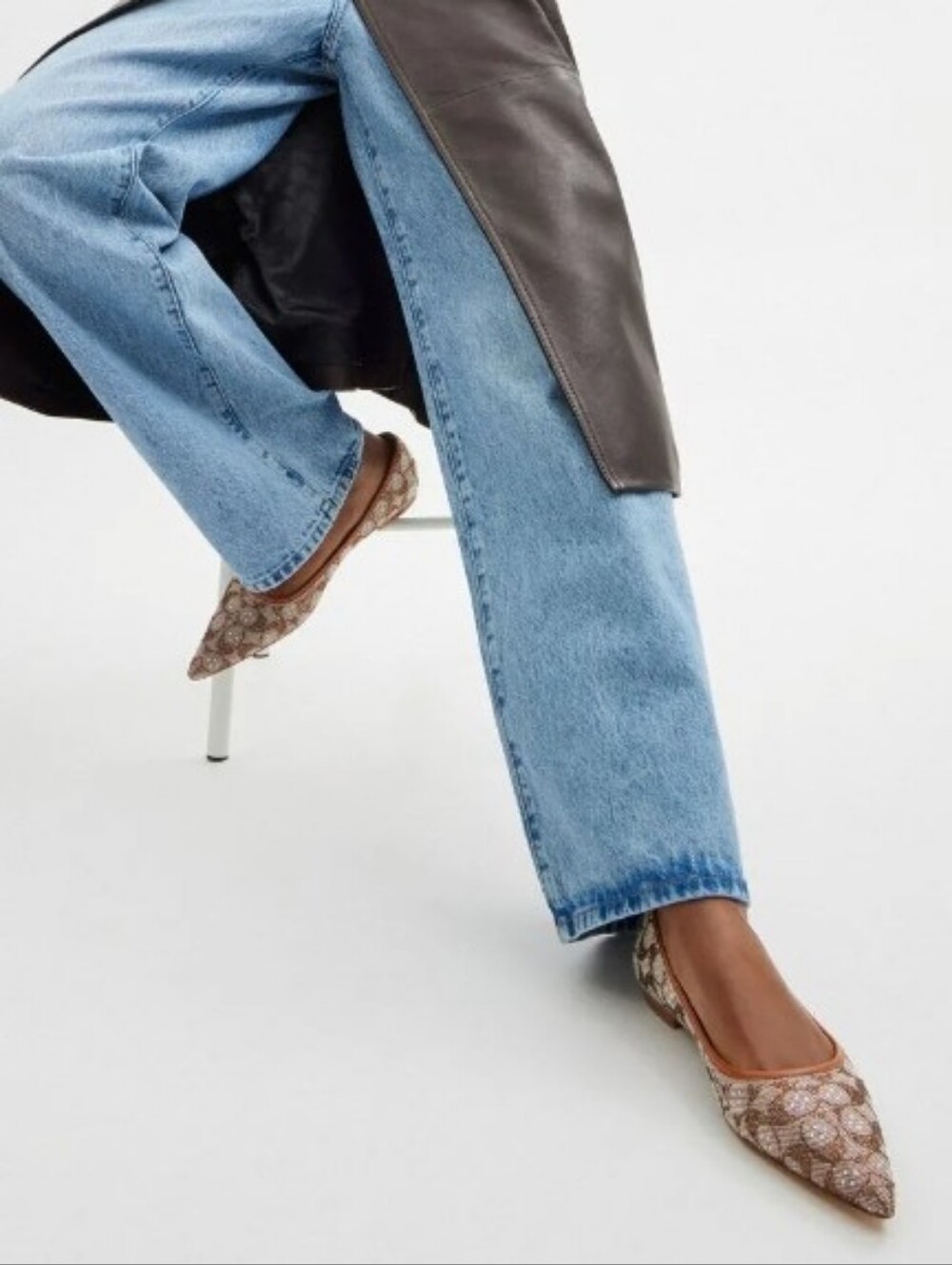 NEW Coach Daphne Flat In Crystal Signature Jacquard Shoe - Picture 3 of 11